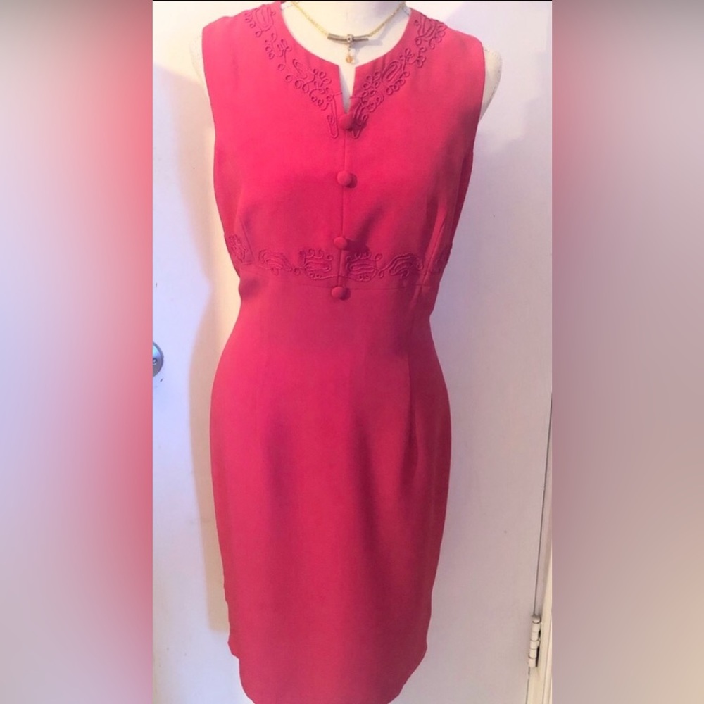 Vintage Fussia Sleeveless Midi Dress with embroidered accents